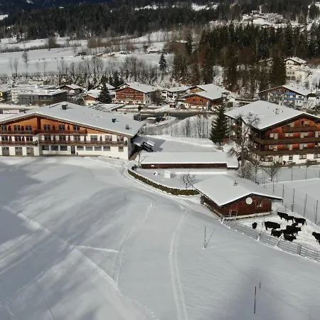 Der Waldhof-2